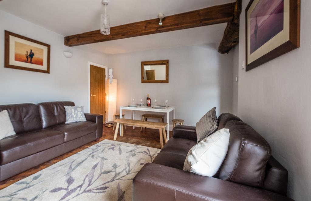 Newlyn House Apartment Christleton Exterior foto