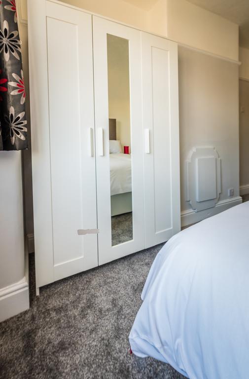 Newlyn House Apartment Christleton Exterior foto