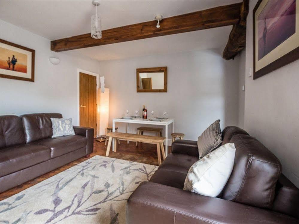Newlyn House Apartment Christleton Exterior foto